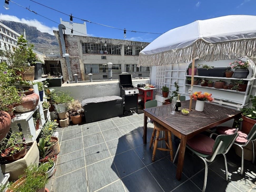 1 Bedroom Property for Sale in Cape Town City Centre Western Cape